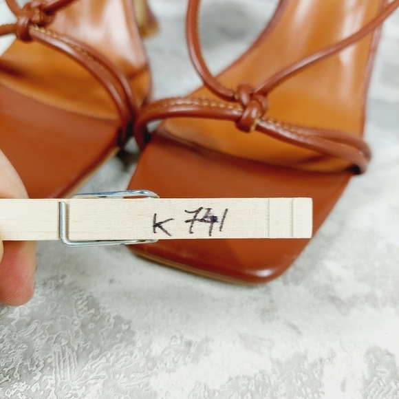 H Halston Picasso Lace-Up Vegan Leather Brown Strappy Dress Sandals K741 - Picture 11 of 11